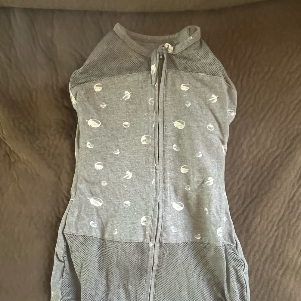 Happiest baby 5 second swaddle graphite planet
